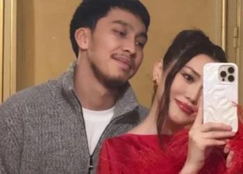 Ерке Есмахан: «Күйеуім үлде мен бүлдеге орап қойған»