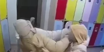 Балабақшада әйелдер төбелескен