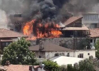 Түркияда тағы да қонақүй өртенді