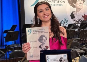 Опера әншісі Айгерім Алтынбек  «Ла-скала» театрында  ән шырқайды