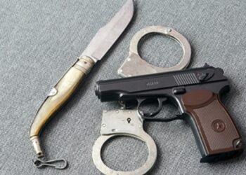 Студент емтихан кезінде проректорды тапаншамен қорқытқан