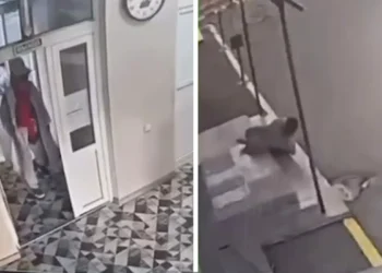 Амантай қажы баспалдақтан әйелді итеріп жіберген