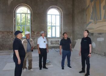 Мәжіліс депутаты Қазалыдағы теміржол вокзалының күрделі жөндеу жұмыстарын көрді