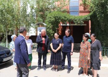 Фракция мүшелері меншік иелері бірлестігінің өкілдерімен кездесті