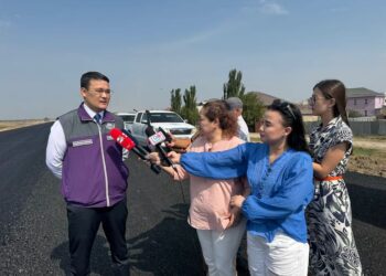 Жылжымалы зертханамен автожолдардың құрылысы тексерілді