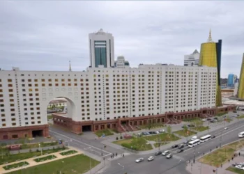 Астанада ер адам Министрліктер үйіне өрт қоймақ болған