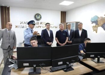 Мәжіліс депутаты жедел басқару орталығының жұмысымен танысты