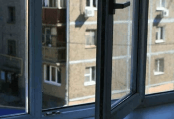 83 жастағы әже көпқабатты үйдің терезесінен құлап, көз жұмды