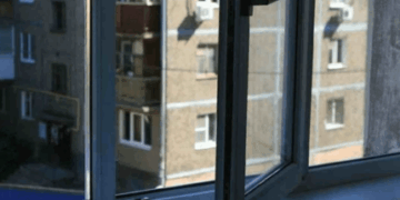 83 жастағы әже көпқабатты үйдің терезесінен құлап, көз жұмды