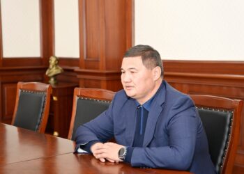 Облыс әкімі комитет төрағасымен кездесті