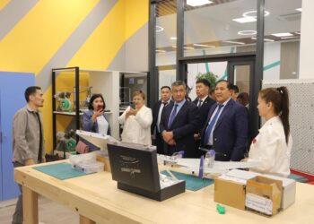 Өңірлерден келген делегаттар Сыр елінің даму қарқынымен танысты