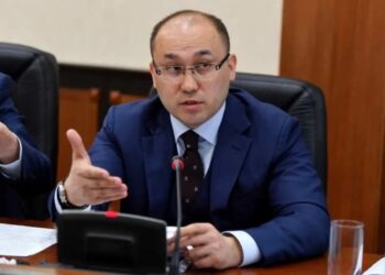 «Қазақстанның 95%-ы орыс тілінде сөйлейді» – Дәурен Абаев
