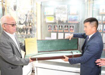 Қазалыдағы музейге Жанқожа батырдың қылышының көшірмесі қойылды