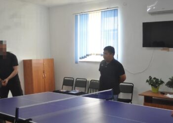 Теннис үстеліндегі тартыс