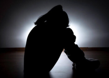 Ер адам өзінің 6 жасар қызын зорлағаны үшін өмір бойына сотталды