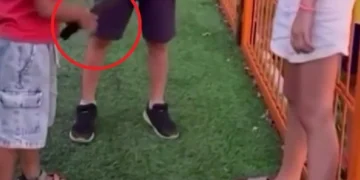 6 жасар бала өзінен үлкен қызды пышақпен қорқытқан