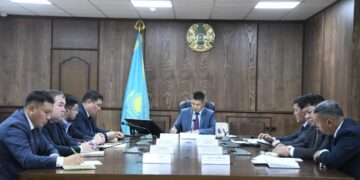 Мәжілісте міндетті әлеуметтік медициналық сақтандыру мәселелері талқыланды