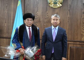 Аудан әкімі Талайлы Бөріқұлақовты 70 жас мерейтойымен құттықтады