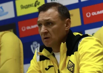 “Ойыншыны бөліп алған дұрыс емес”: Бас бапкер Рафаэль Уразбахтин