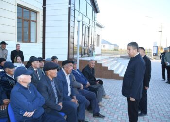 Қазалы ауданының әкімі Ақжона мен Алға ауылдық округтерінің тұрғындарымен кездесті