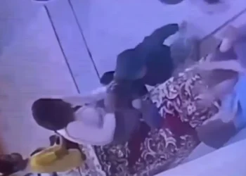 Әлеуметтік орталықтың бірінде тәрбиеші мүгедектігі бар баланы ұрып-соғып, мазақ еткен