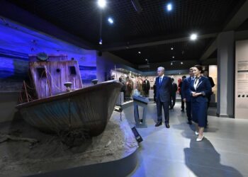 Қасым-Жомарт Тоқаев Қызылорда облысының тарихи-өлкетану музейінің қызметімен танысты