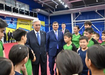 Қасым-Жомарт Тоқаев Үстел теннисі орталығына барды