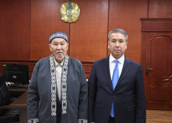 Аудан әкімі еңбек және тыл ардагері Ертас Сәдуақасовты қабылдады