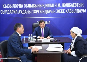 Облыс әкімі Сырдария ауданының азаматтарын жеке қабылдады