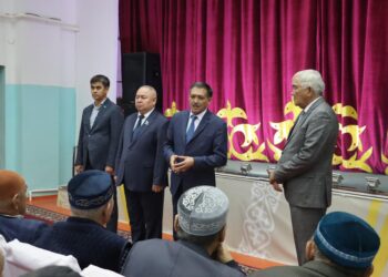 Аудан әкімі Іңкәрдария және Ақжарма ауылының тұрғындарымен кездесті