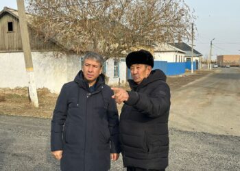 Әйтеке би кентіндегі желтоқсан көшесі асфальтталуда