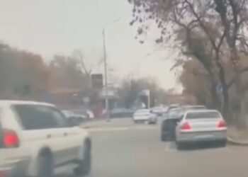 Алматыда оқушыны көлік қағып кетті