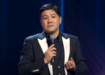 “Жақсы көремін”. Тұрсынбек Қабатов экс-әйелінің айыптауларына жауап берді