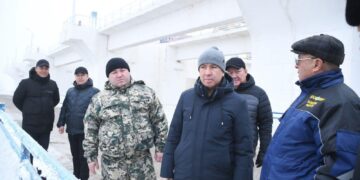 Қазалы ауданының әкімі сырдария өзеніндегі қалқымалы көпірлердің жағдайы мен су деңгейін көрді