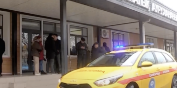 “Дәрігерлер қарамаған”. 30 жасар келіншектің баласы жатырда жан тапсырған