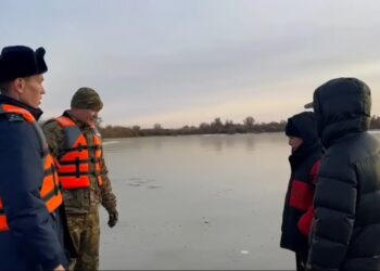 Сырдария ауданы Төтенше жағдайлар бөлімінің қызметкерлері су айдындарында тұрғындар арасында қауіпсіздік шараларын түсіндіру жұмыстарын жүргізді