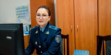 Қос жауапкершілікті арқалаған ару