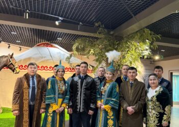 Киіз үйдегі көрініс: мекеме арулары ұлттық дәстүрді дәріптеді