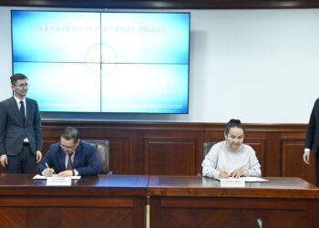 Жеке мектеп ғимараттарын облыстық коммуналдық меншікке беру туралы меморандумға қол қойылды