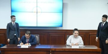 Жеке мектеп ғимараттарын облыстық коммуналдық меншікке беру туралы меморандумға қол қойылды