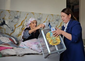 Жаңақорғандық 101 жастағы әже дауыс берді