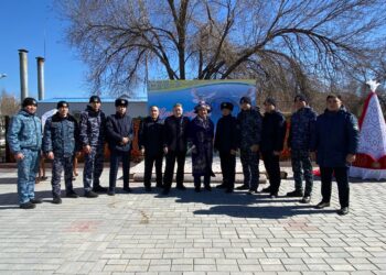 Жаңару күні: Мекеме қызметкерлері 22 түп ағаш отырғызды