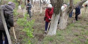 Жалағаш ауданында «Тағзым орны таза болсын, рух пен тазалық – егіз ұғым» атты тазалық акциясы өтті
