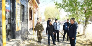 Қазалы ауданының әкімі кәсіпкерлік нысандарды аралады
