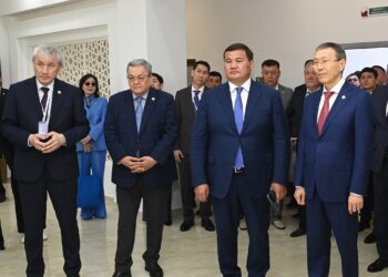 Форумға қатысушылар облыстық сайлау комиссиясының жұмысымен таныстың