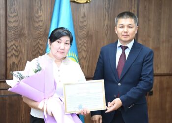 Қазалы: Байланыс қызметкерлері күніне орай сала мамандары марапатталды