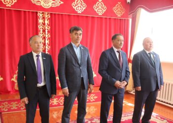 Сырдария ауданының әкімі ауыл тұрғындарымен кездесу өткізді
