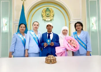 Махаббатқа жас кедергі емес: Қазалы ауданында ерекше неке қиылды