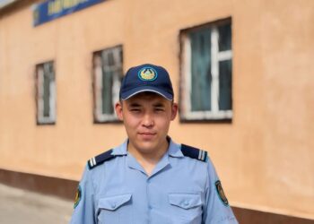 Жауапты қызметтегі жырқұмар жан