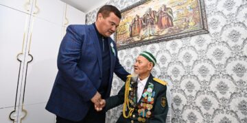 Сыр өңірінде соғыс ардагеріне, коммуналдық сала мамандарына құрмет көрсетілді